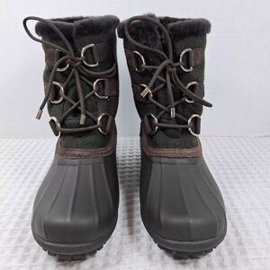 NWOT Antonio Melani "Layton" Lace Up Olive Green Duck Boots Size 8